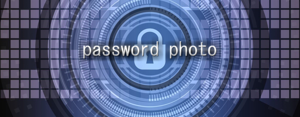 クリックするとパスワードphotoのページを表示